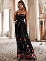 Load image into Gallery viewer, Black Embroidery Bodice Prom Dress
