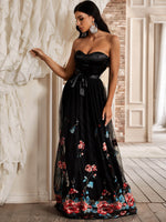 Load image into Gallery viewer, Black Embroidery Bodice Prom Dress
