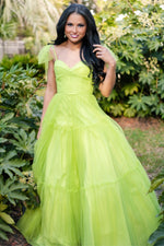 Load image into Gallery viewer, Green Spaghetti Straps Sweetheart Long Prom Dress