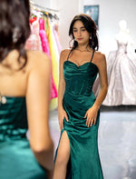 Load image into Gallery viewer, Dark Green Slit Sheath Prom Dress