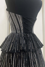 Load image into Gallery viewer, Black Strapless Beads Homecoming Dress