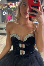 Load image into Gallery viewer, Strapless Tiered Tulle Homecoming Dress with Keyholes