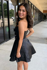 Load image into Gallery viewer, A-Line Strapless Homecoming Dress with Bows