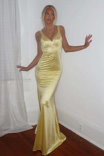 Load image into Gallery viewer, Fitted Open Back Satin Prom Dress
