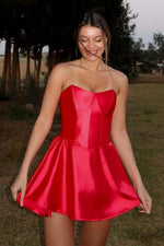 Load image into Gallery viewer, Red Corset Bodice Strapless Homecoming Dress
